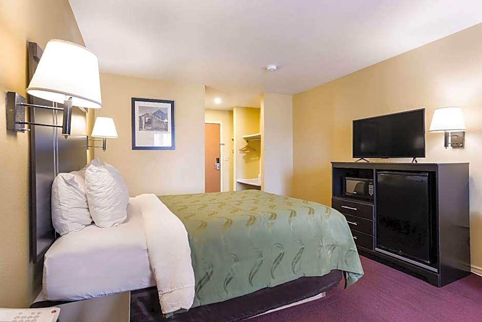 Quality Inn Airport