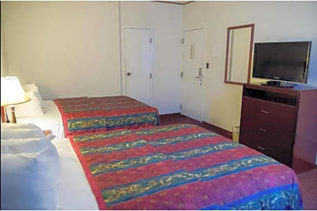 2 Queen Beds Non-Smoking