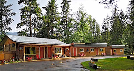 Overlook Inn & Cabins