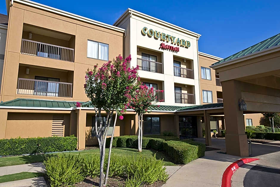 Courtyard by Marriott Austin Round Rock