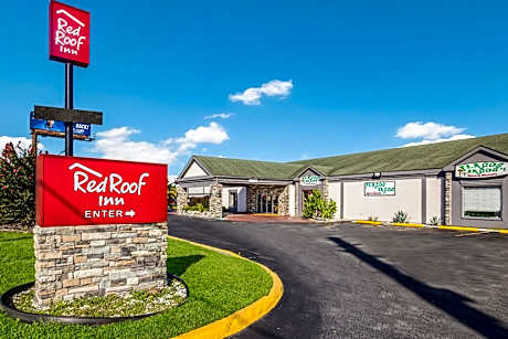 Red Roof Inn Savannah - Richmond Hill / I-95