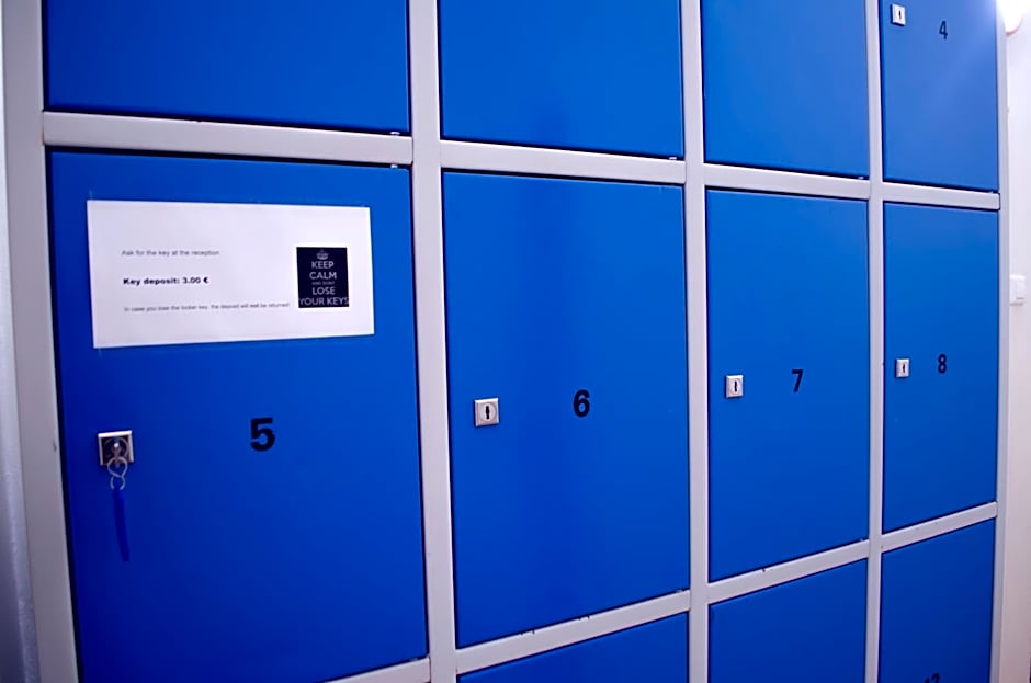 Red Nose Hostel with Self-Check In