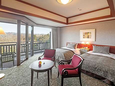 Top Floor Standard Twin Room with Balcony