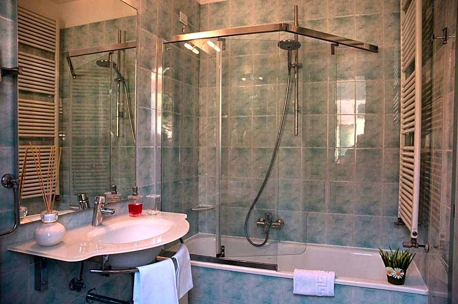 Hotel Eros Residence