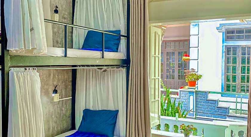 Amy Hostel Hue