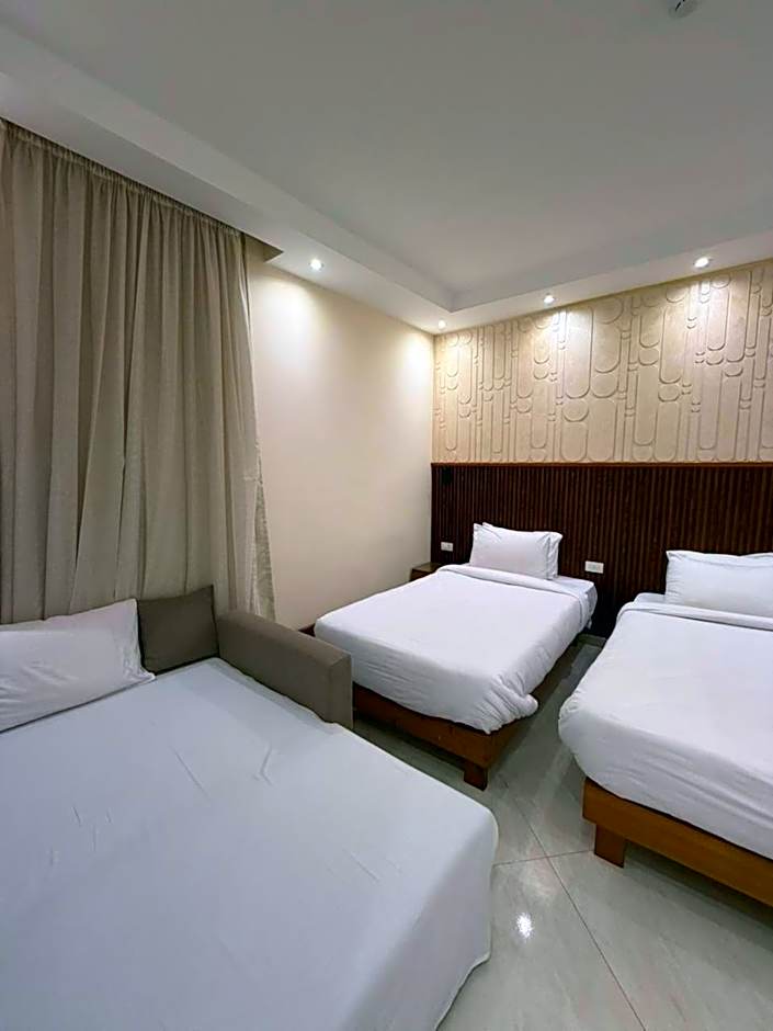 Dream Inn Pyramids View