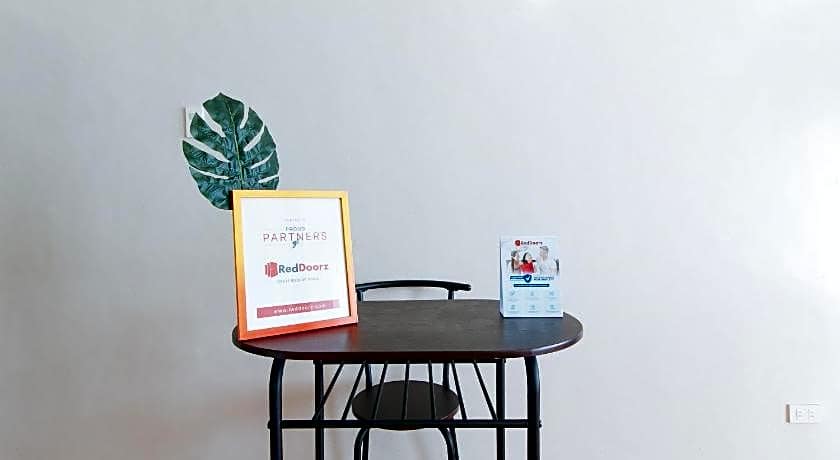 Maliwalo Inn Tarlac by RedDoorz