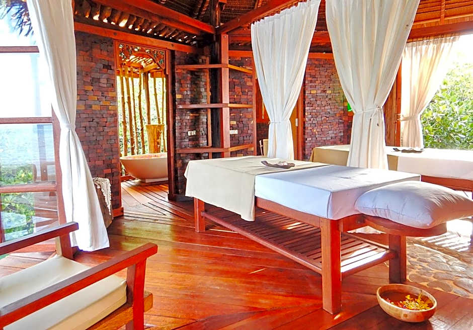 Raja Ampat Dive Lodge