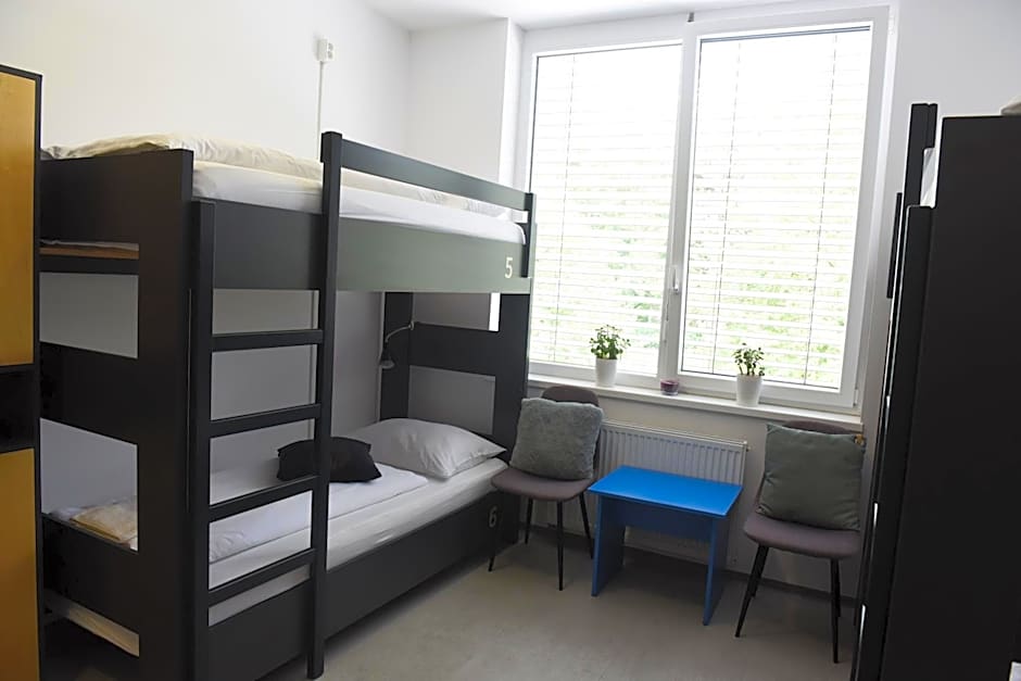 MS Sparrow Hostel