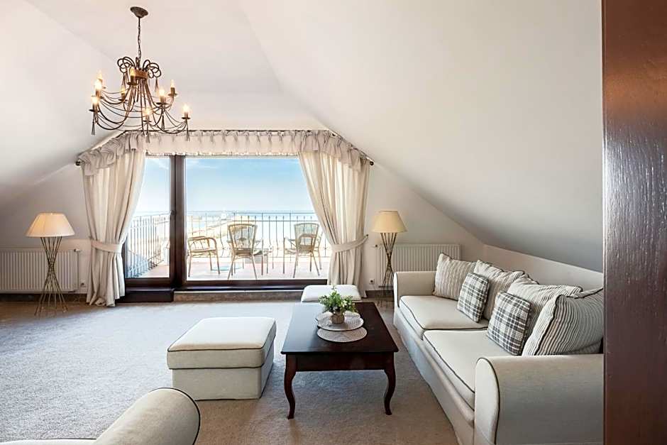 COLUMBUS Apartamenty Ustka - Limanowskiego 1