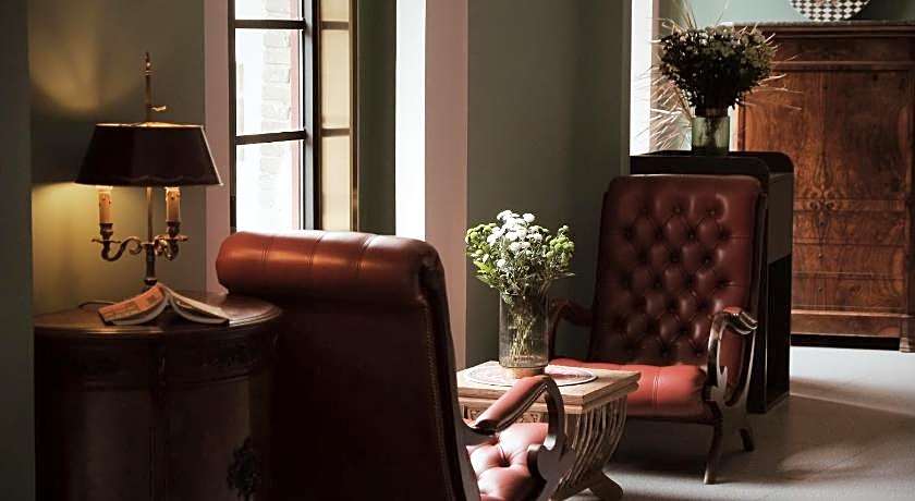 Moon and Chalice Boutique Hotel