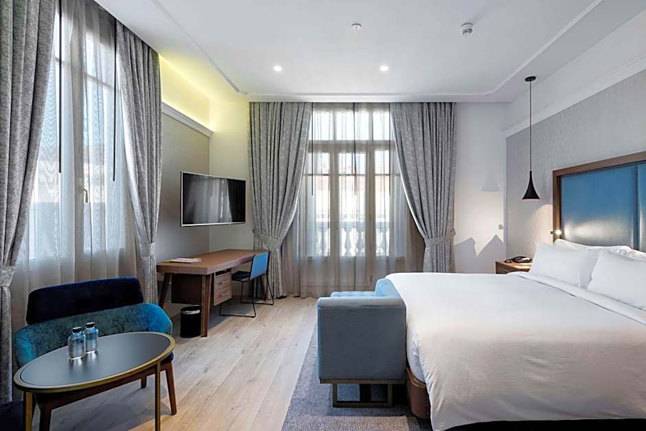 DoubleTree by Hilton Madrid - Prado