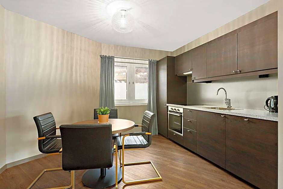 Ole Bull Hotel & Apartments