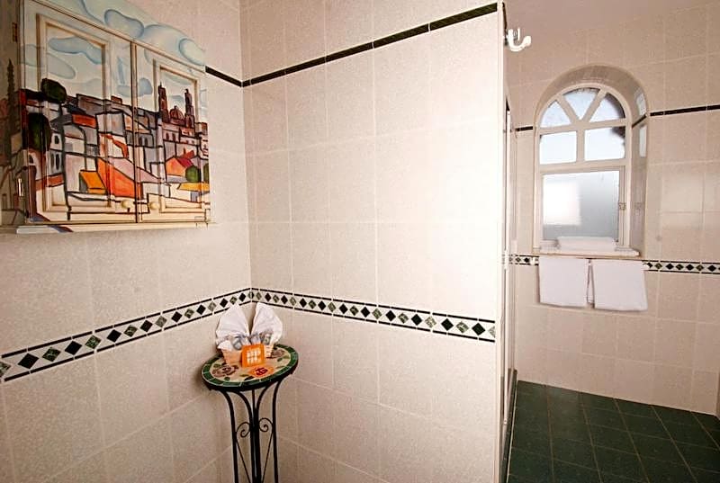 Hotel & Suites Galeria