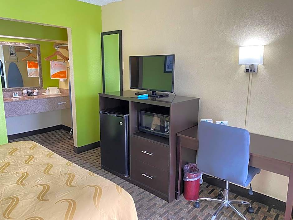 Quality Inn Elizabeth City near University