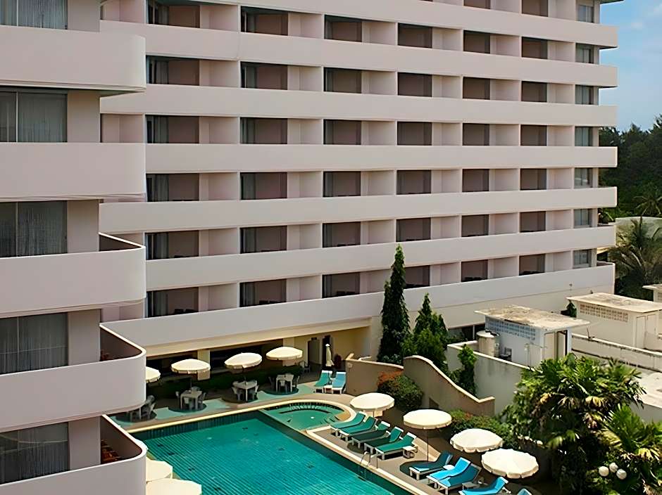 Long Beach Cha-Am Hotel