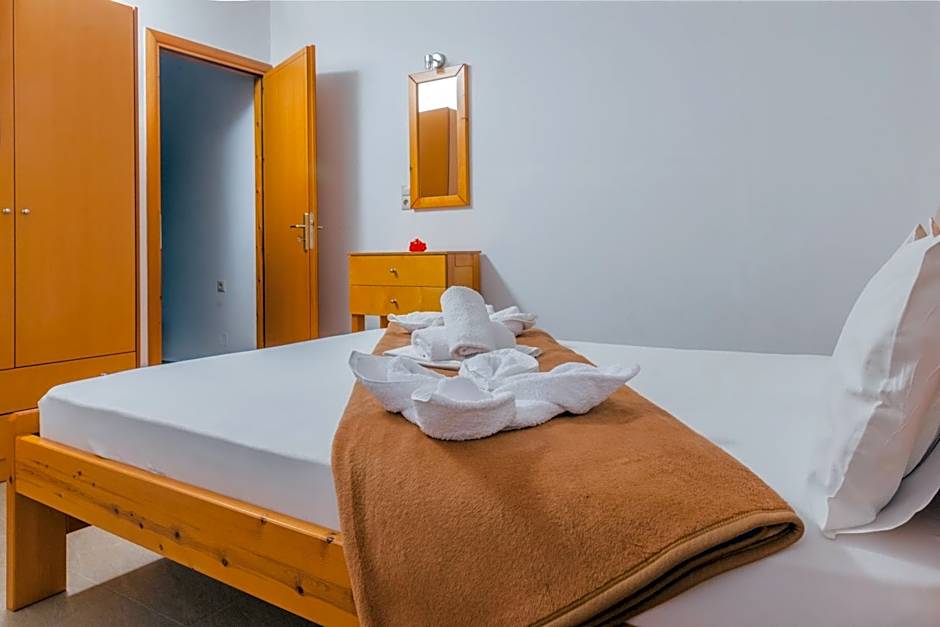 Arsinoi Studios and Apartments