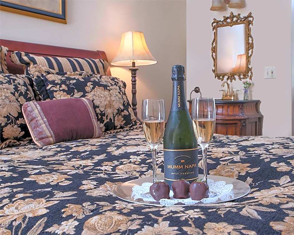 Inn at Ellis River