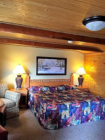 King Deluxe - Pet Free