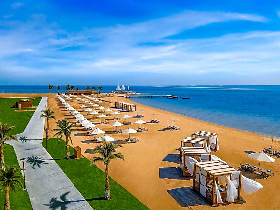Rixos Premium Magawish Suites and Villas