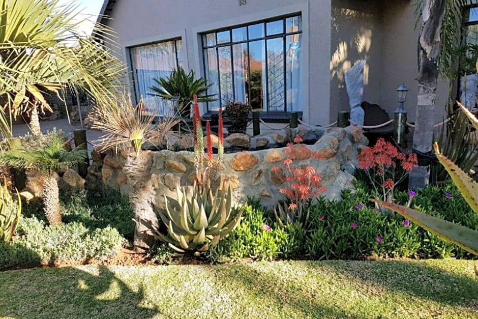 Nkwasi Lodge – Parys, CA