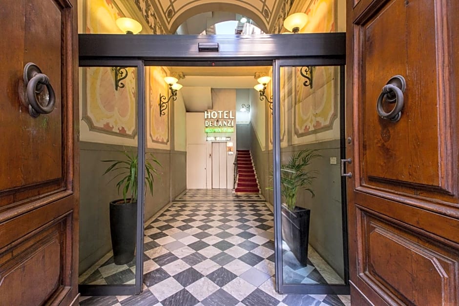 Hotel De Lanzi