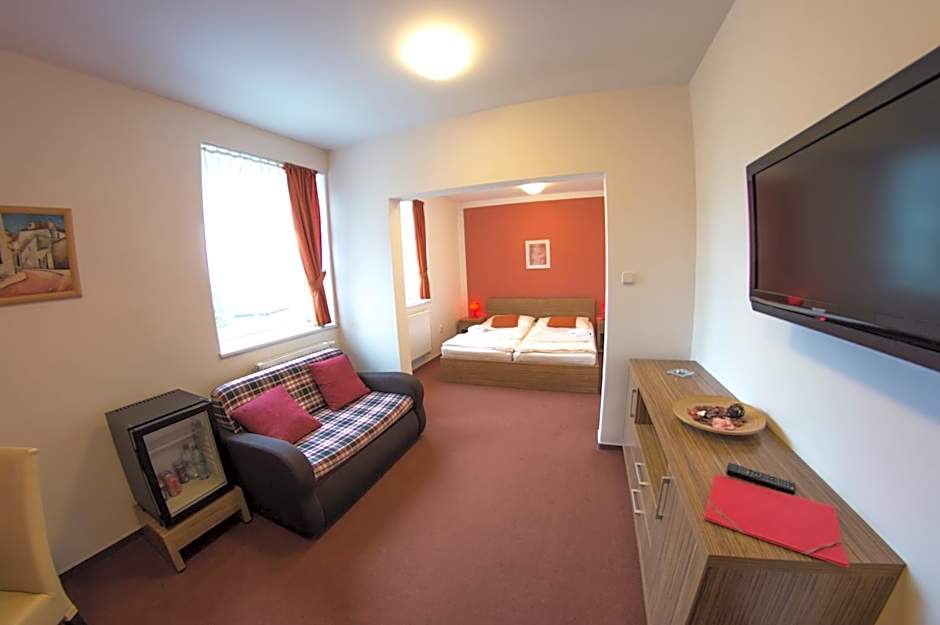 Wellness Hotel Hukvaldy POLOPENZE A WELLNESS V CENĚ