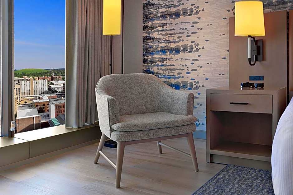 DoubleTree By Hilton Cedar Rapids Convention Complex