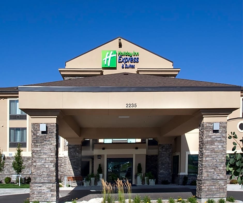 Holiday Inn Express Hotel & Suites Logan