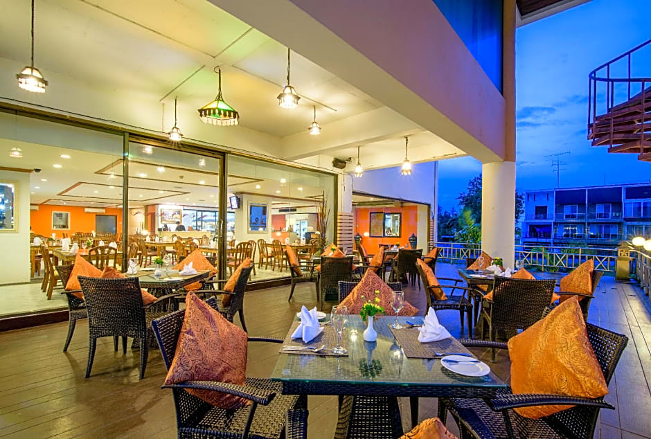 Golden Beach Cha-Am Hotel