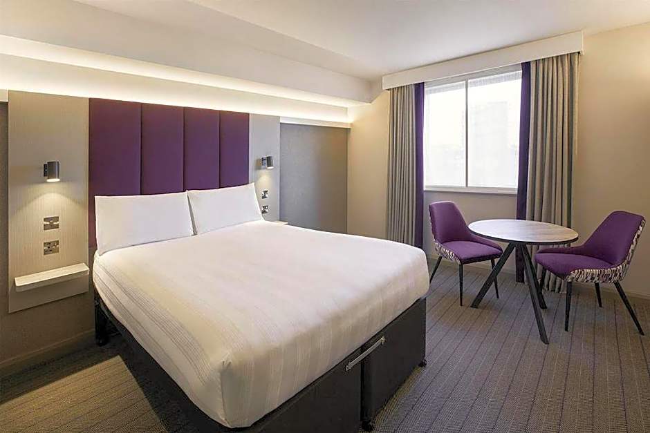 Premier Inn Lincoln City Centre