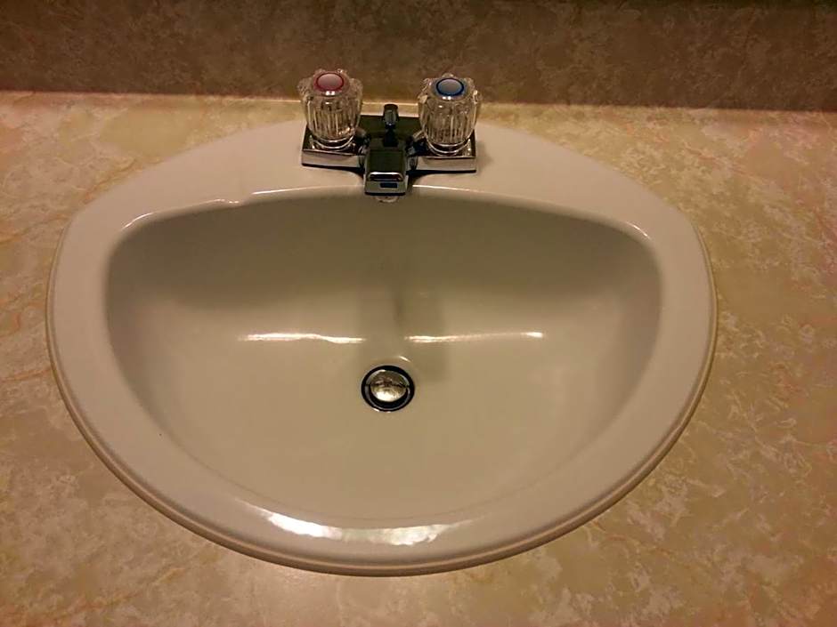 Maple Leaf Motel Emerson