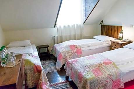 Triple Room with Shower