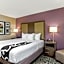 La Quinta Inn & Suites by Wyndham Hopkinsville