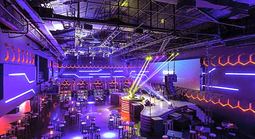 CLARO KENDARI (ex. Grand Clarion Hotel & Convention)