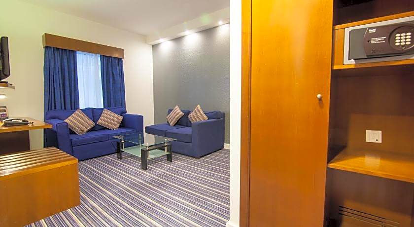 Holiday Bahrain Hotel