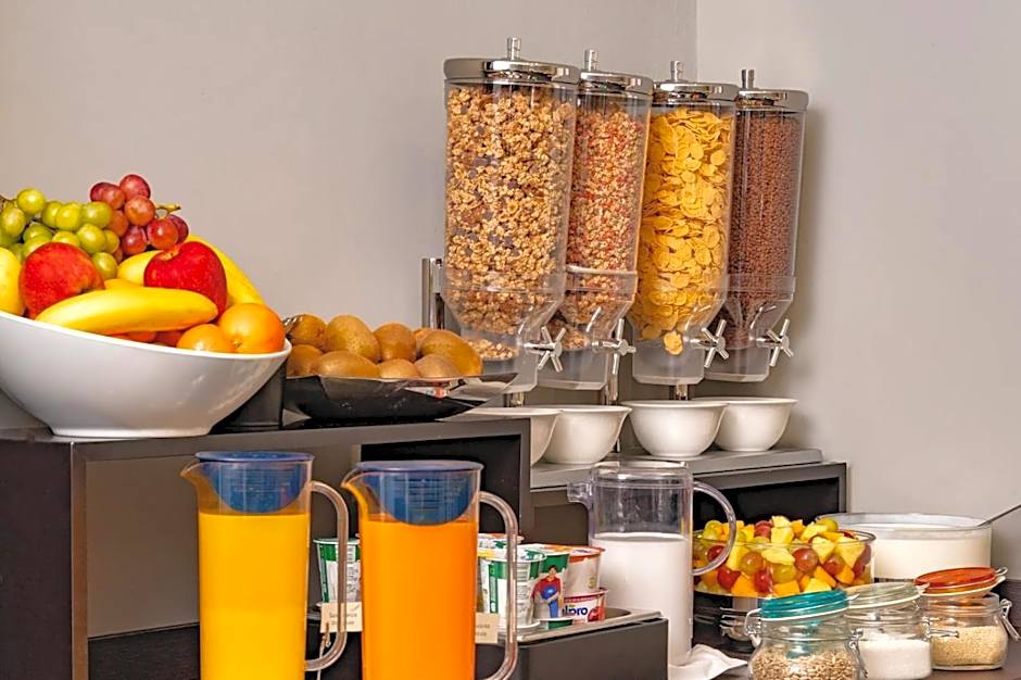 Flom Boutique Hotel