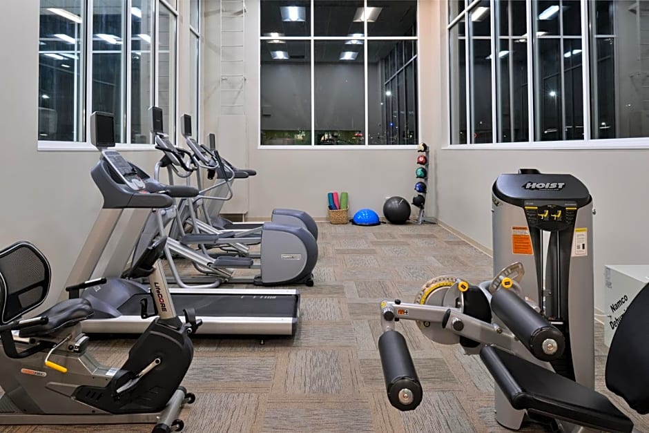 Holiday Inn Hotel & Suites Overland Park-Convention Center By IHG