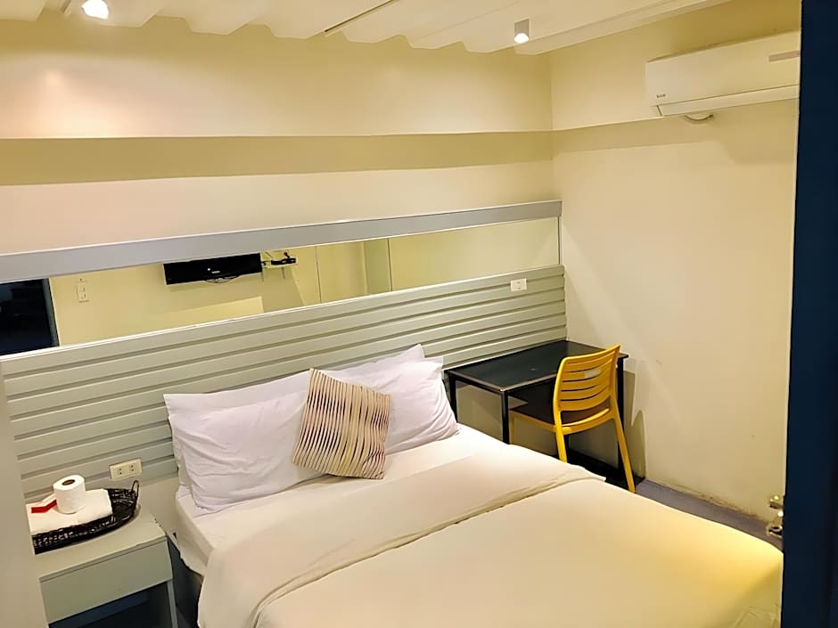 Hometown Hotel Bacolod