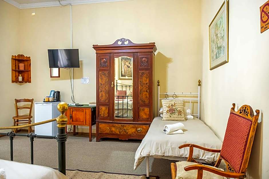 Karoo Ouberg Guest Lodge