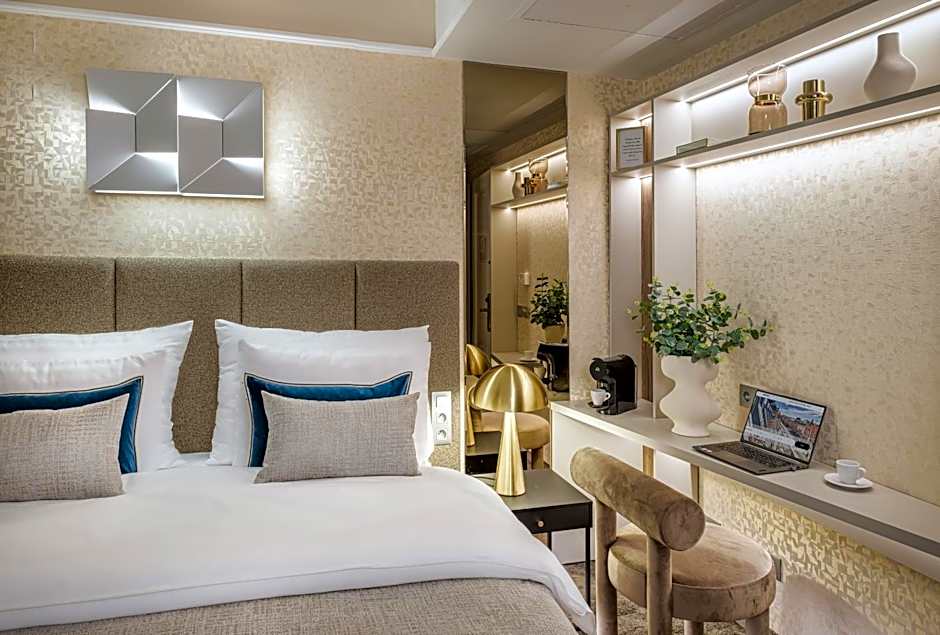 Hotel Maestro by Adrez