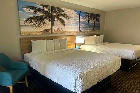 Executive Queen Room with Two Queen Beds - Non-Smoking