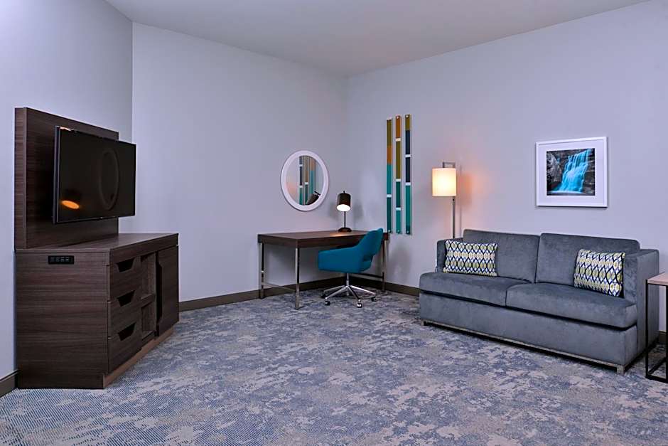 Hampton Inn by Hilton Cedar Falls Downtown