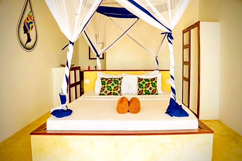 Mnana Beach Bungalows