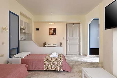 One-Bedroom Apartment (2-4 Adults)