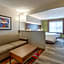 Holiday Inn Express Hotel & Suites Burlington By IHG
