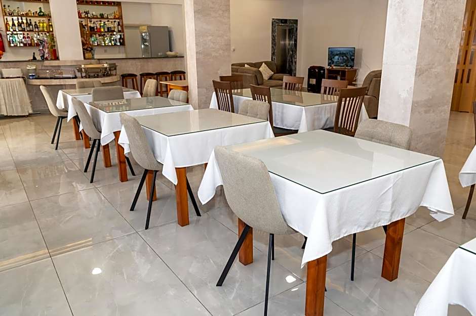 Mariela Hotel Apartments