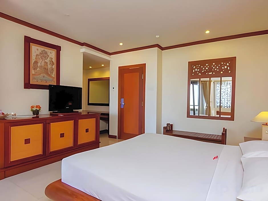 Grand Balisani Suites Hotel