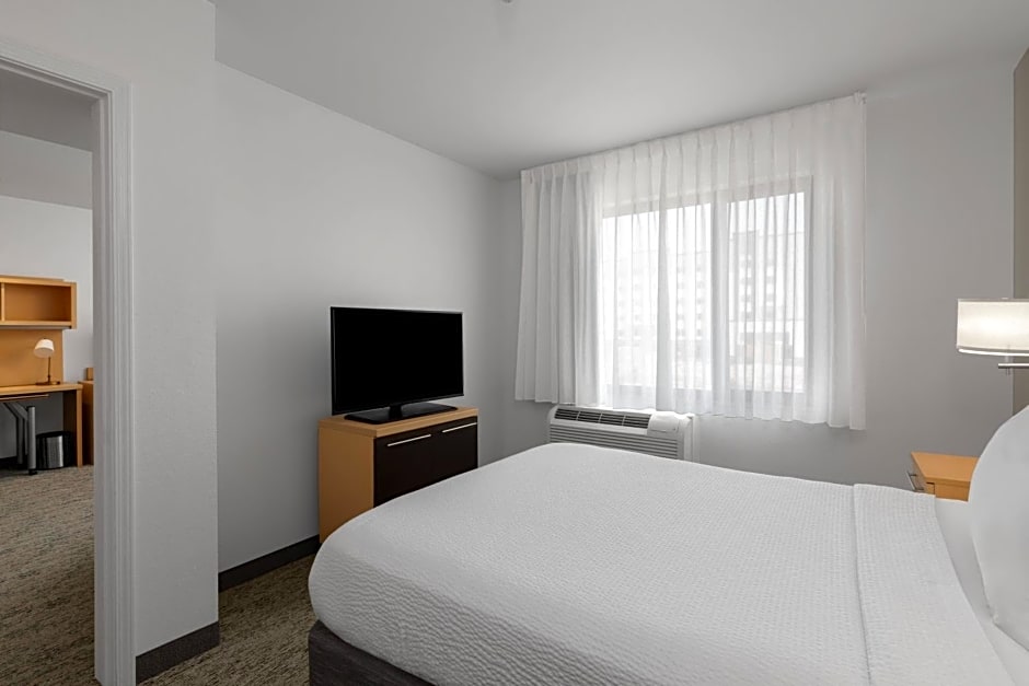 TownePlace Suites by Marriott Denver Airport at Gateway Park