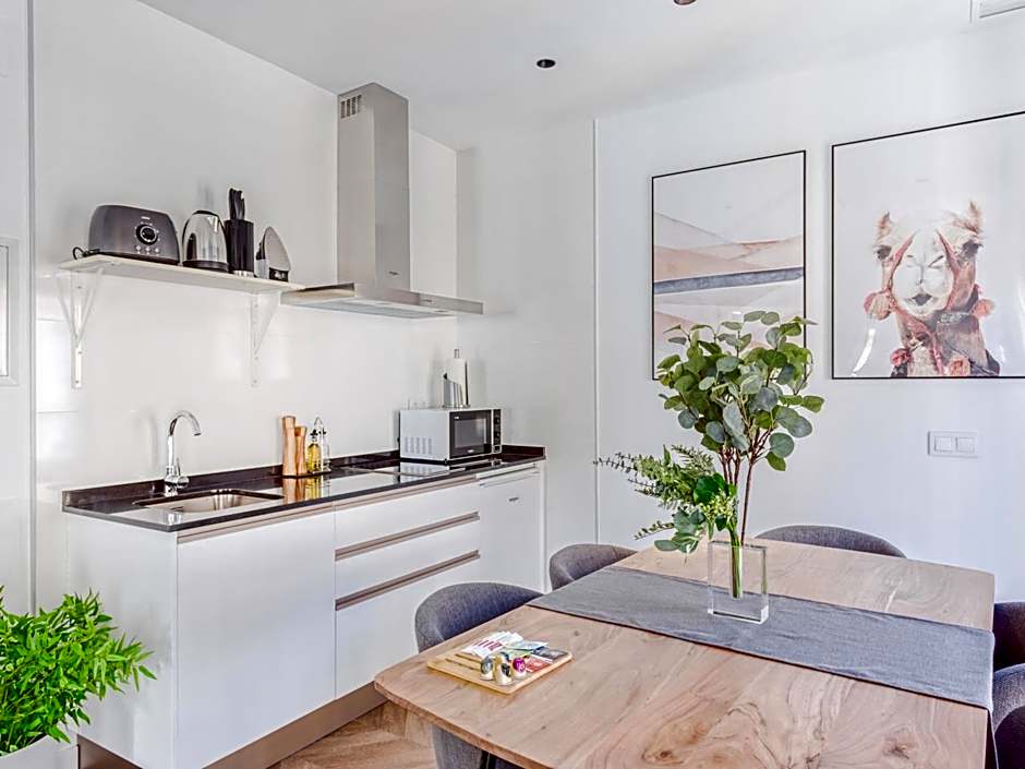 Limehome Málaga Calle Ancha del Carmen - Digital Access